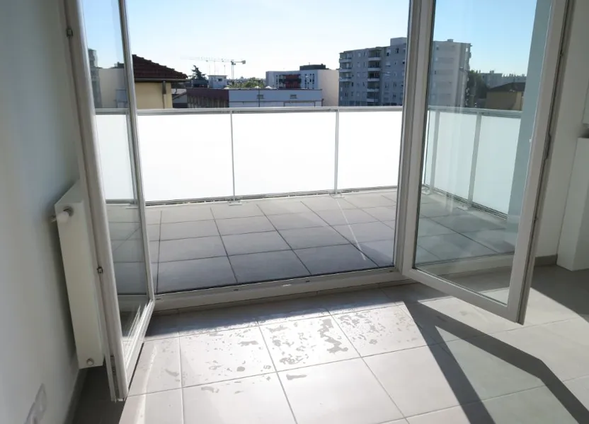 Flat Rue de la Pagère in Bron