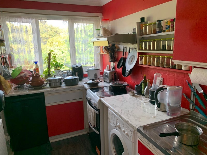Room Gale Close in Greater London