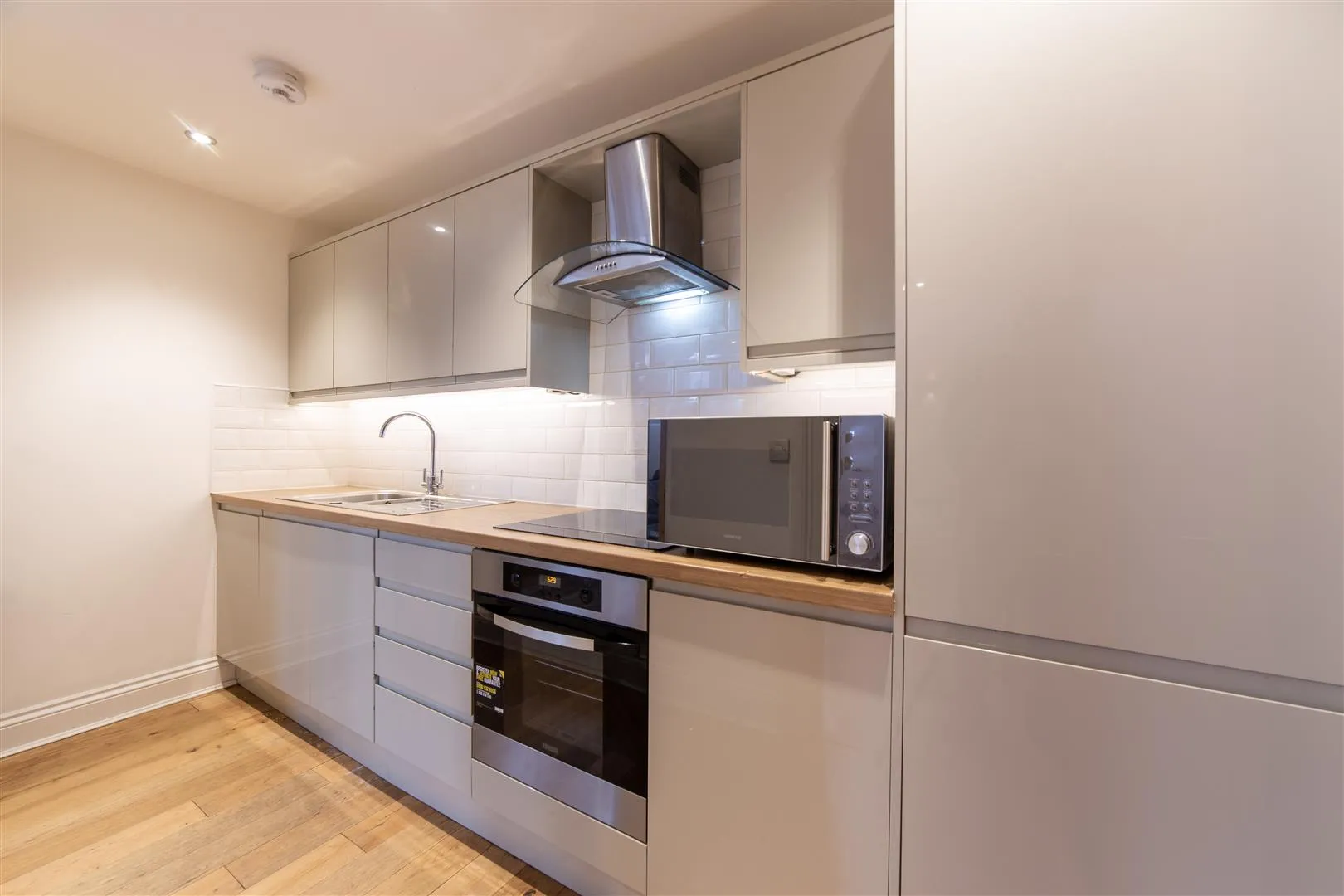 Flat Grainger Street in Newcastle upon Tyne