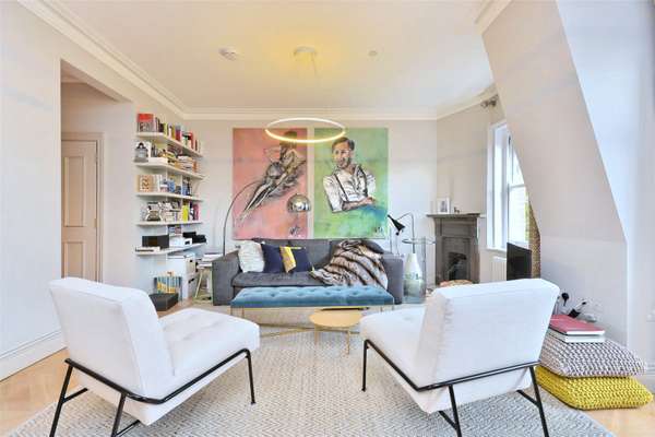 Flat Elgin Avenue in City of Westminster