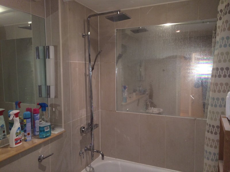 Room Pigott Street in Greater London