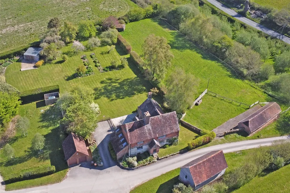 House Cherry Gardens Hill in Wealden