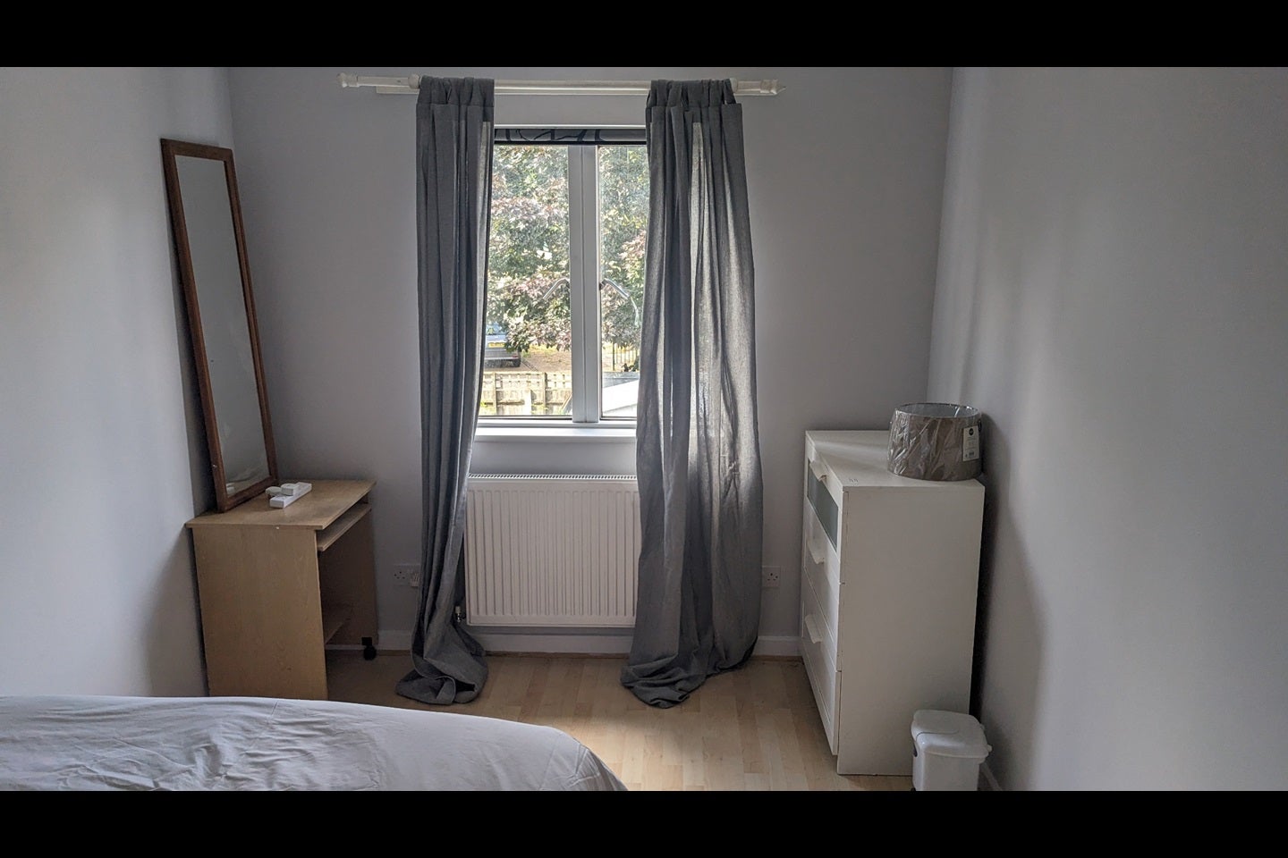 Room Stafford Road in Greater London