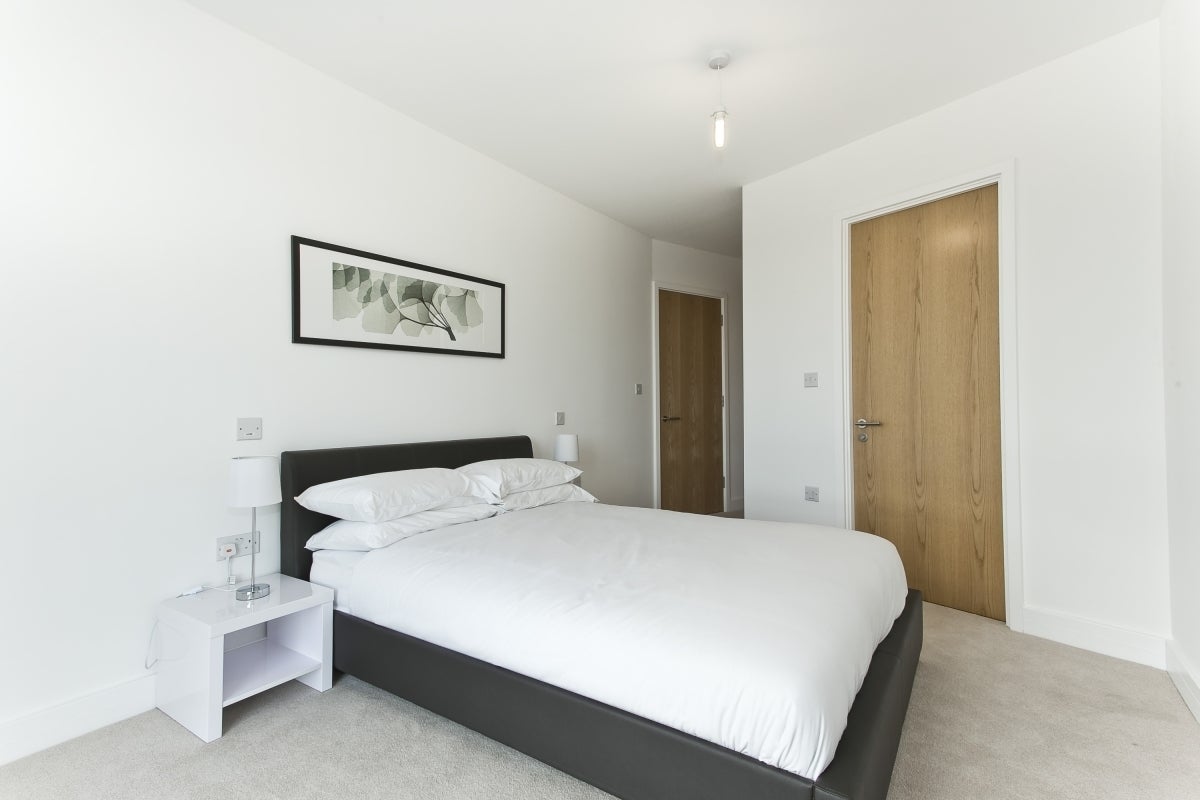 Flat Bywell Place in Greater London