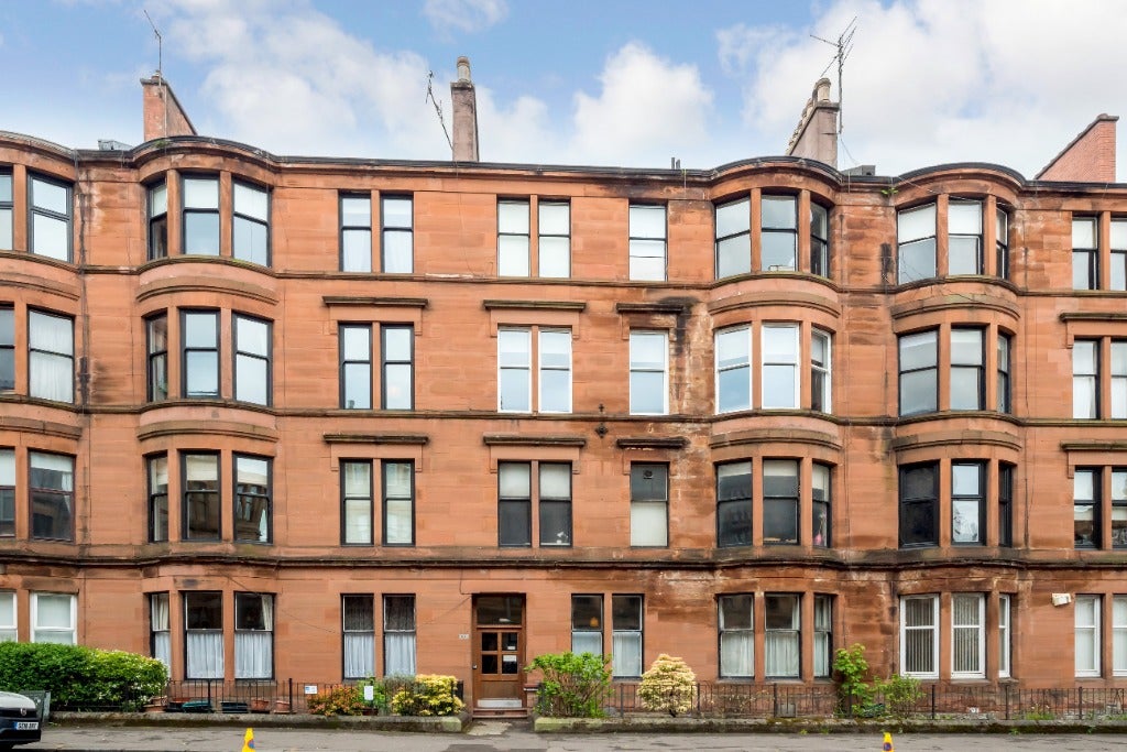 Flat Highburgh Road in Glasgow