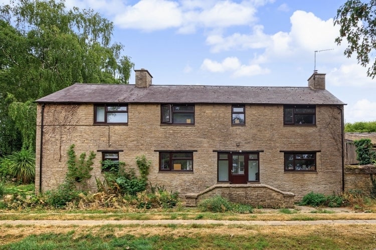 House Millar Way in Aynho