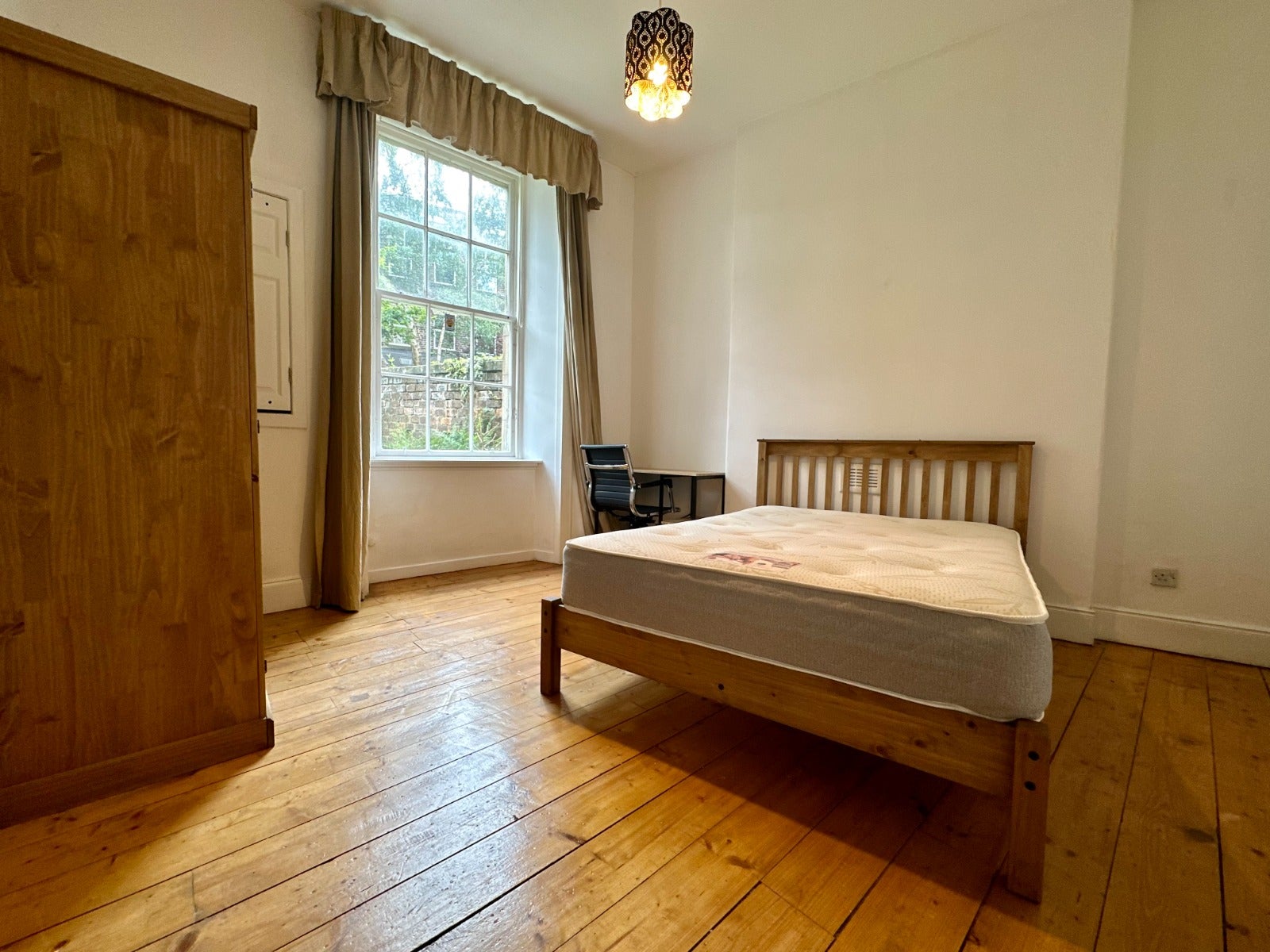 Flat St Vincent Crescent in Glasgow