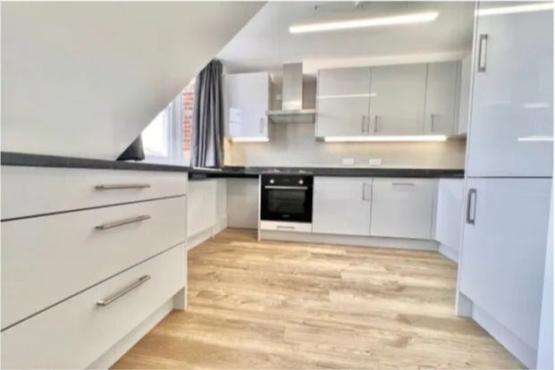 Flat Addison Gardens in Greater London