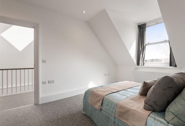 Flat Addison Gardens in Greater London