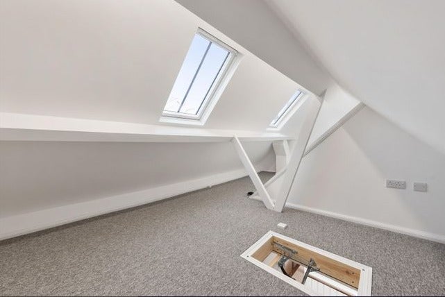 Flat Addison Gardens in Greater London