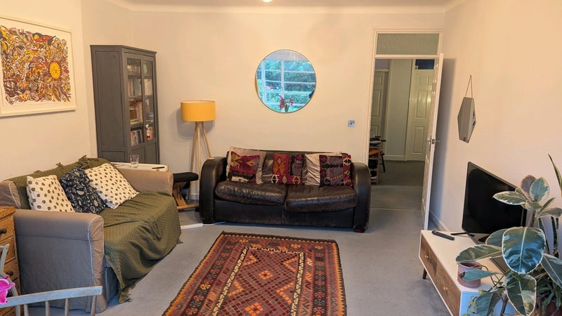 Room Greenway Close in Greater London
