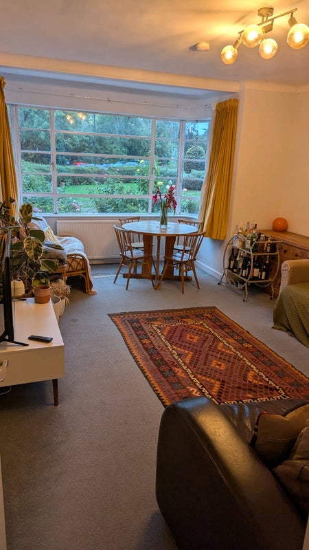 Room Greenway Close in Greater London