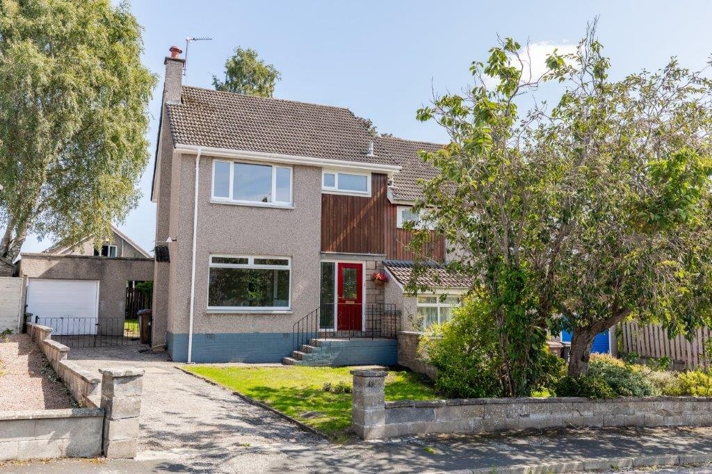 House Colthill Crescent in Aberdeen City