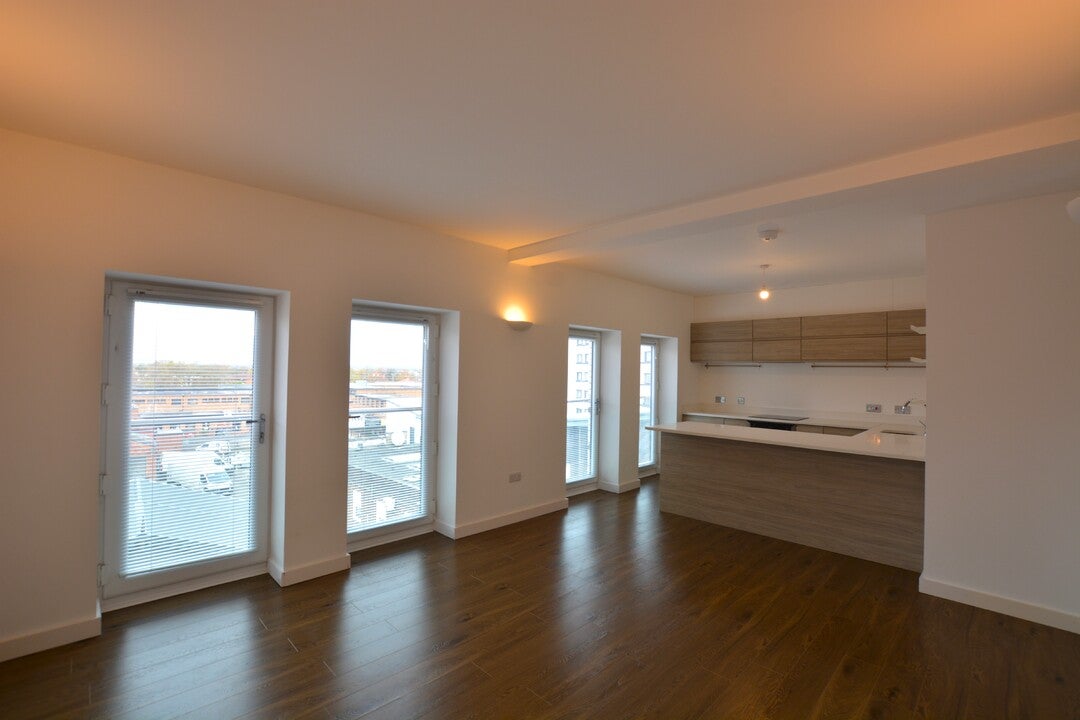 Flat Blythe Close in London