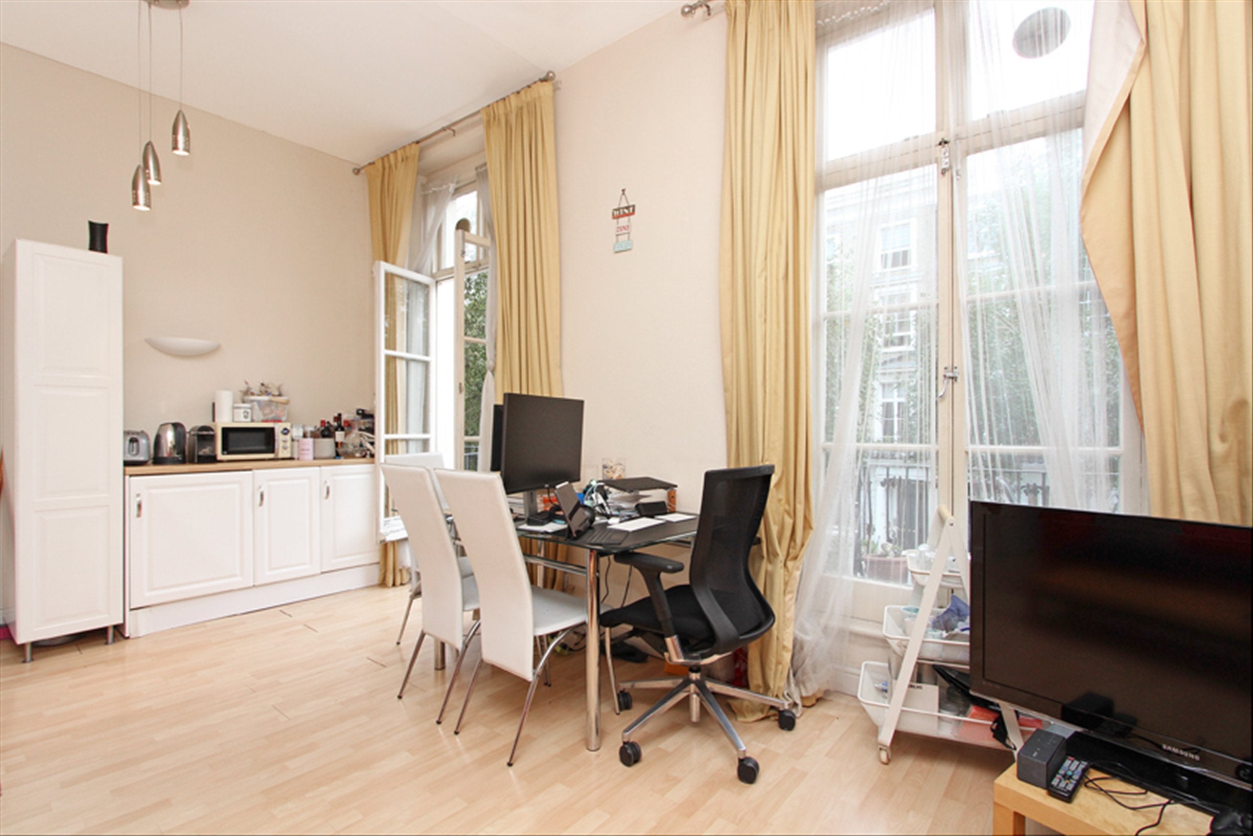 Flat Durham Terrace in City of Westminster