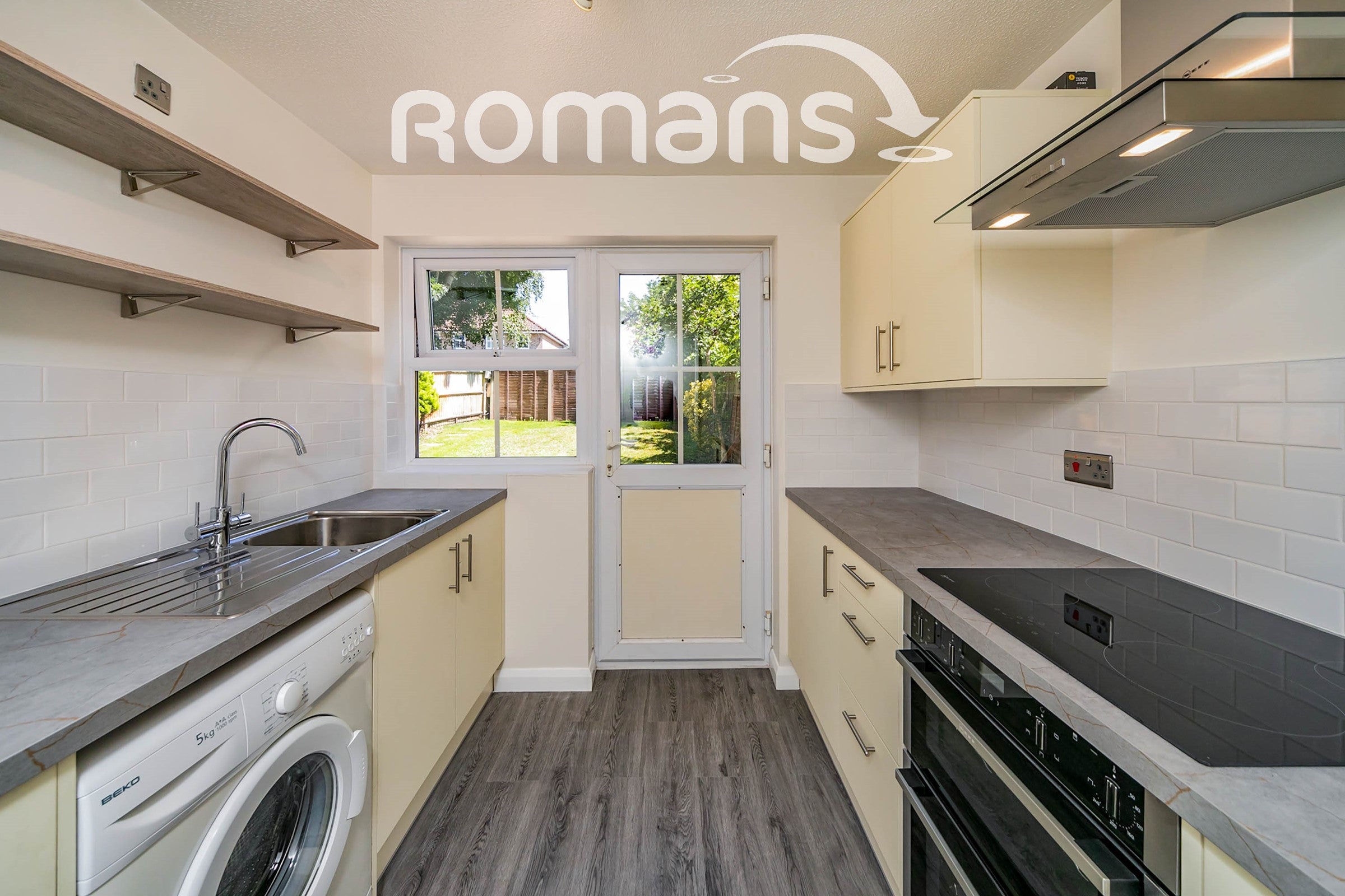 House Lysander Close in Woodley