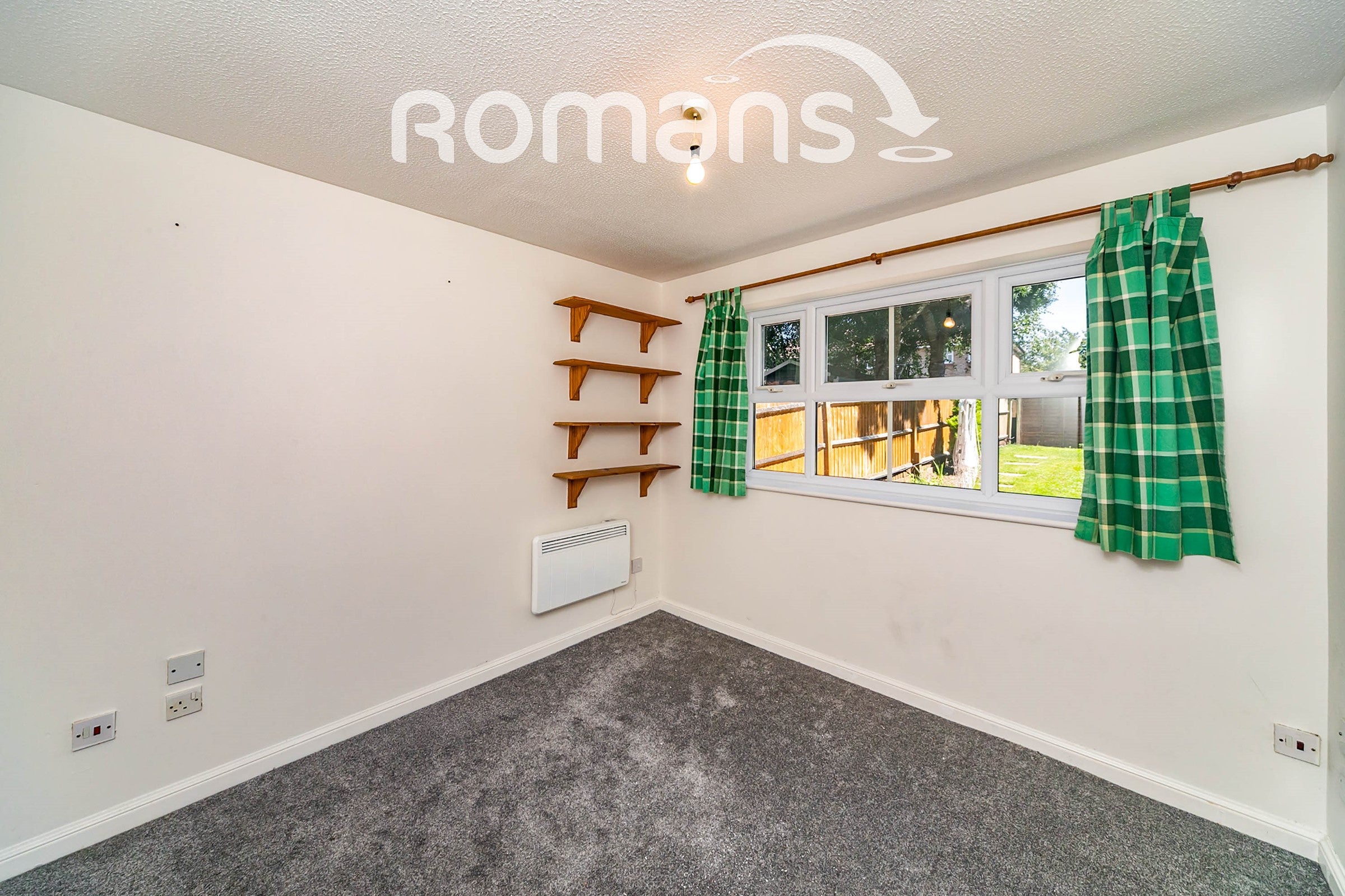 House Lysander Close in Woodley