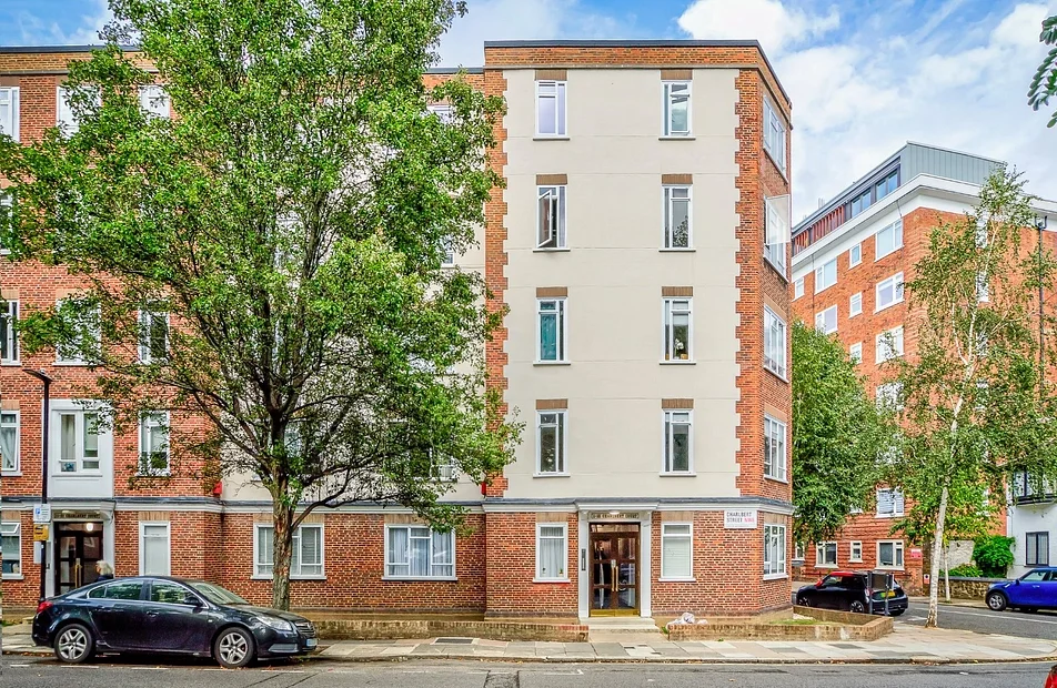 Flat Charlbert Street in City of Westminster