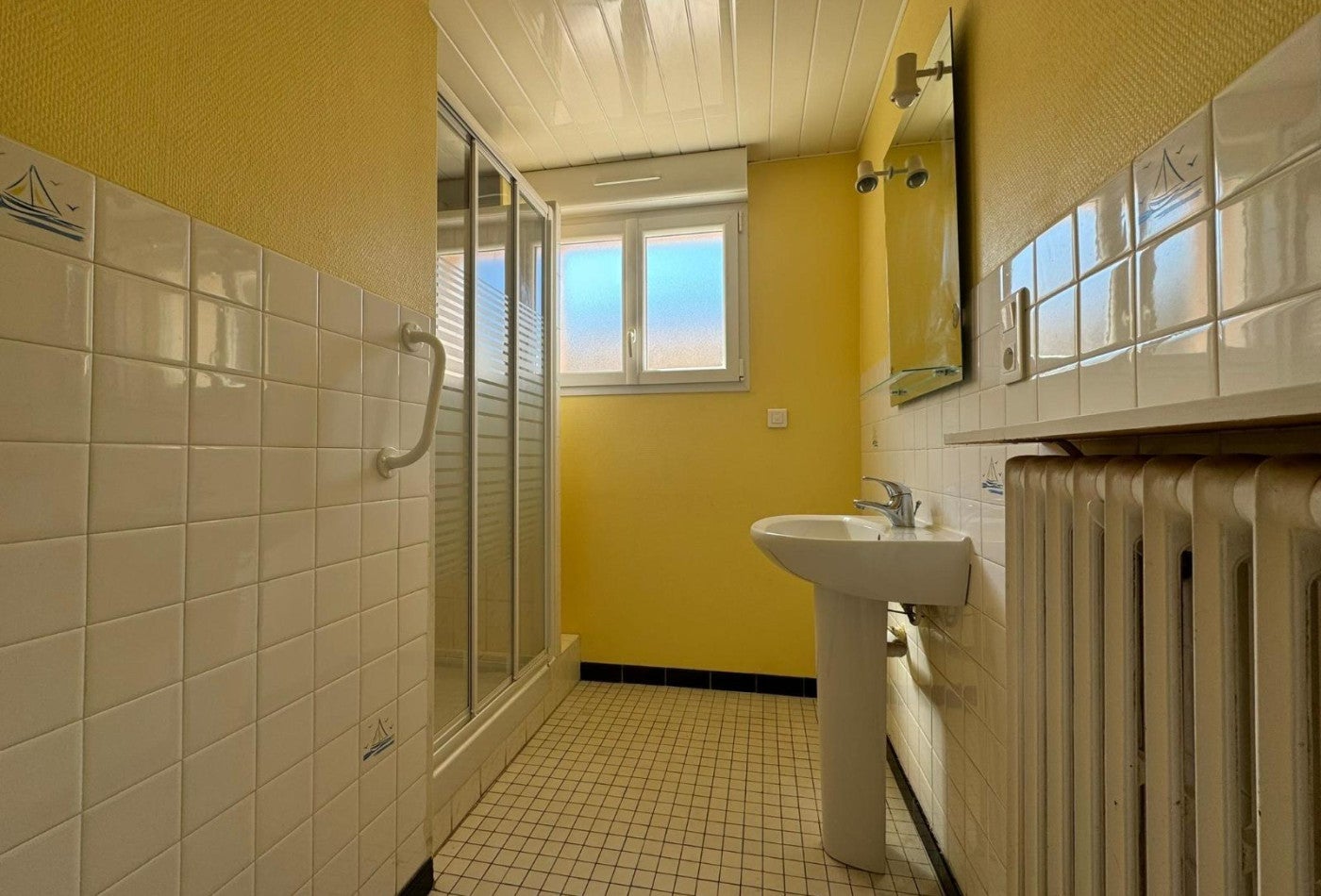 Appartement Avenue Marechal Foch à Alignan-du-Vent