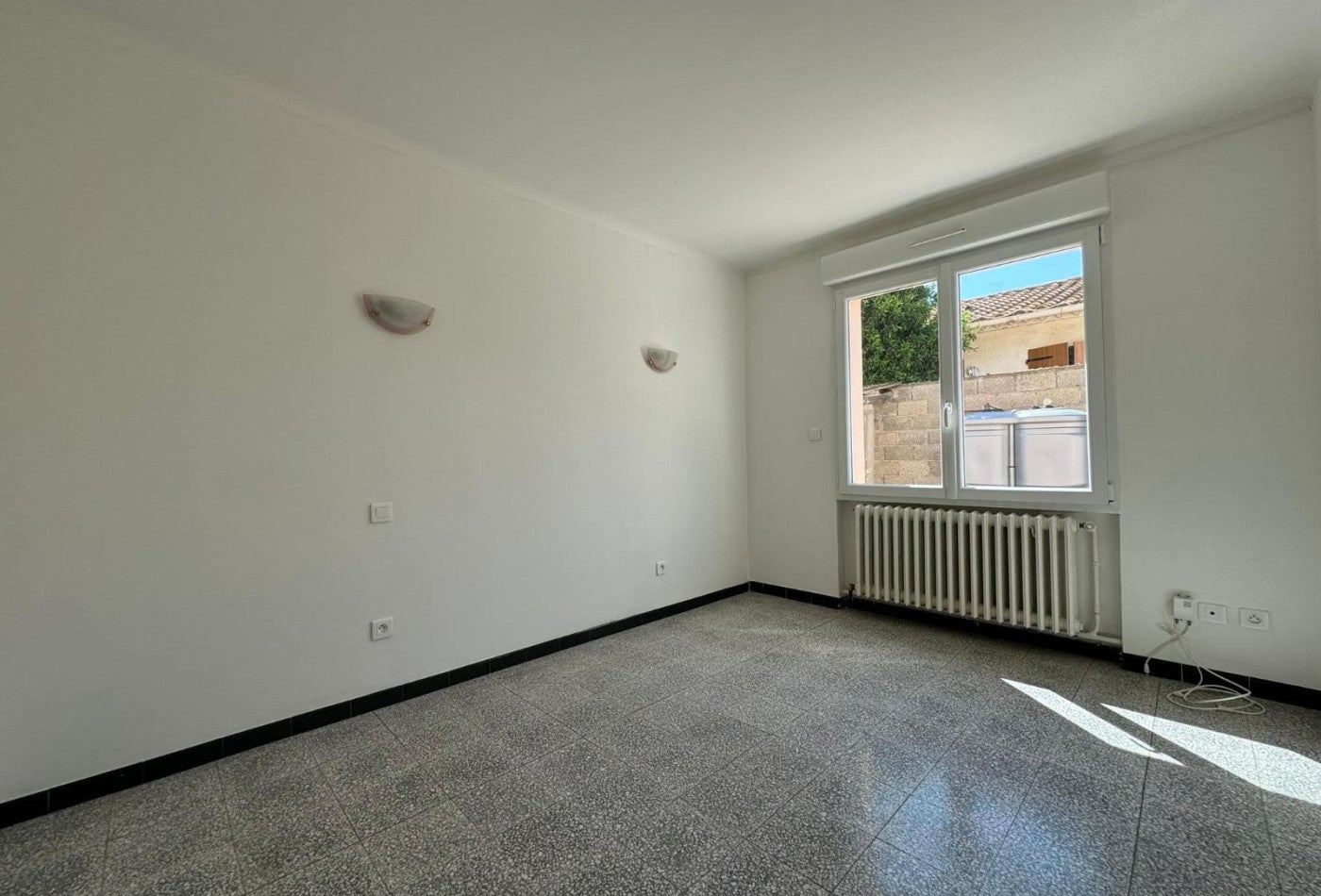 Appartement Avenue Marechal Foch à Alignan-du-Vent