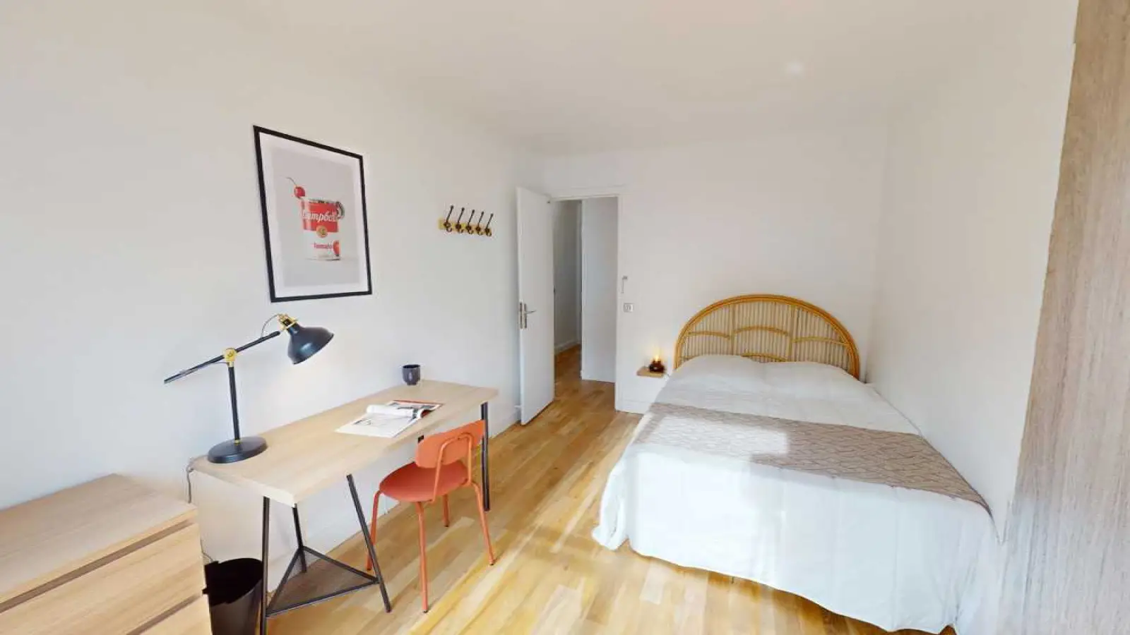 Room Rue des Cévennes in Paris