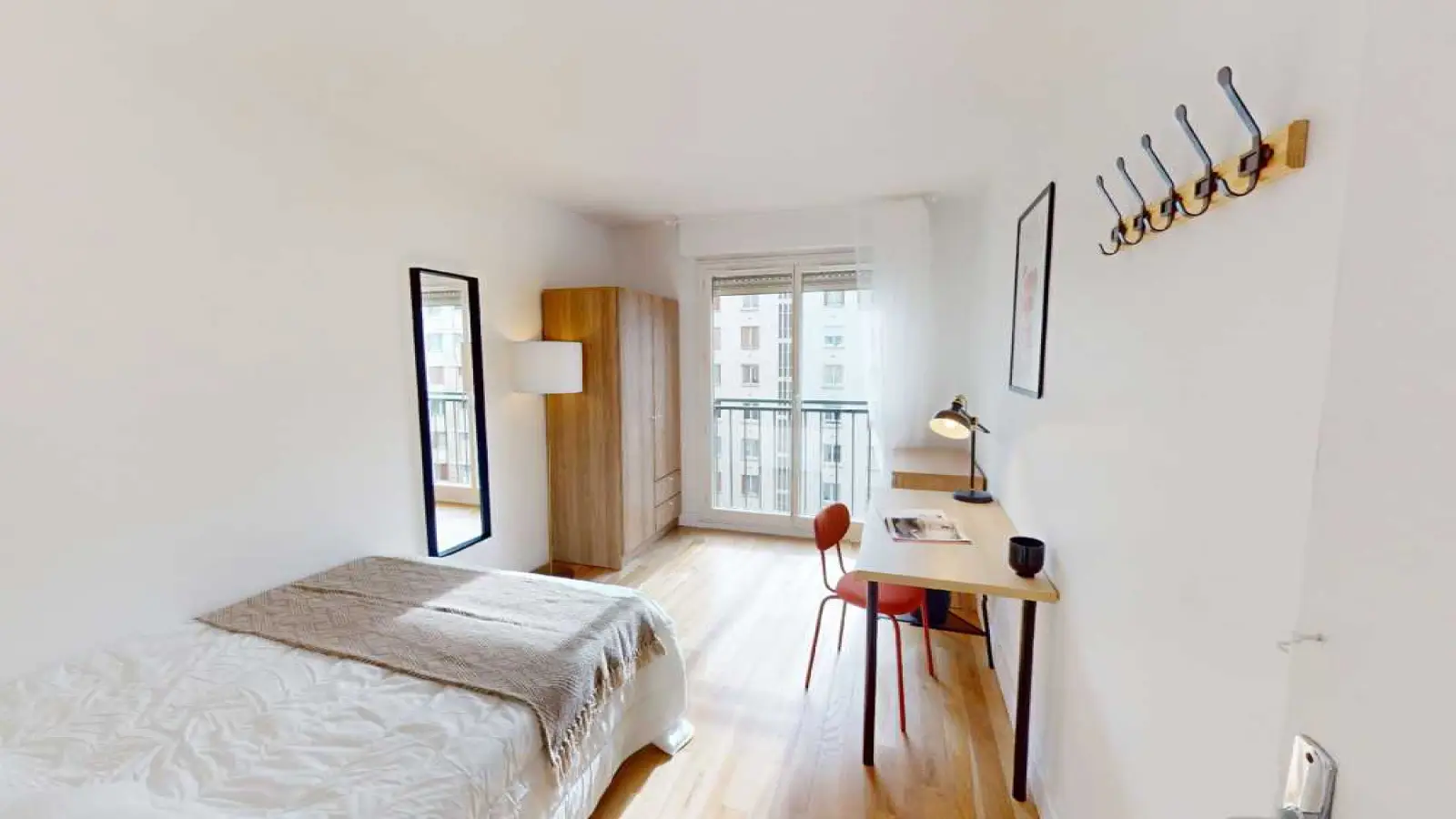 Room Rue des Cévennes in Paris