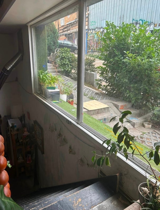 Room Eade Road in Greater London