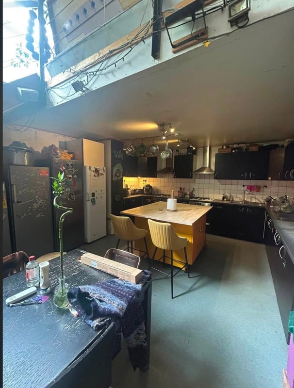 Room Eade Road in Greater London