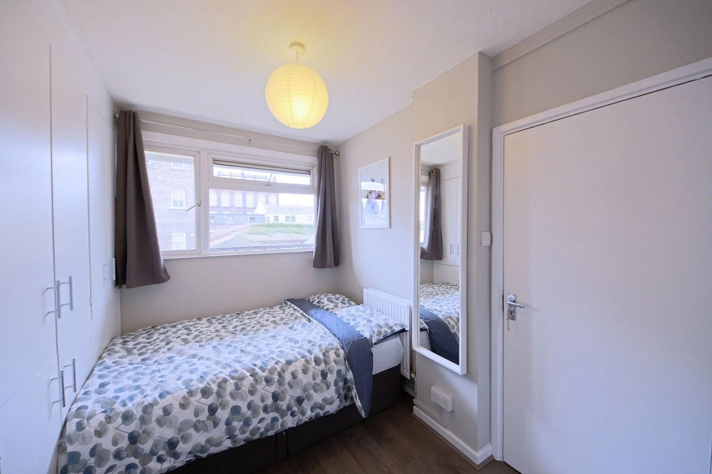 Room Hereford Street in Greater London
