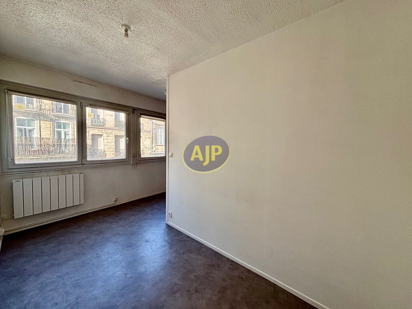 Appartement Route de la Fontbrune à Cours-de-Pile