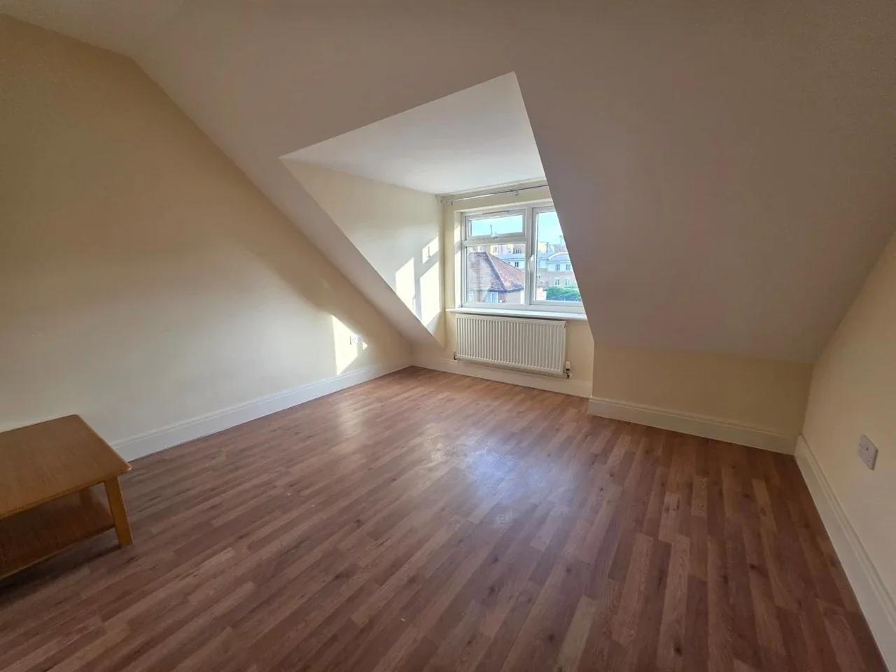 Flat King George's Avenue in Watford