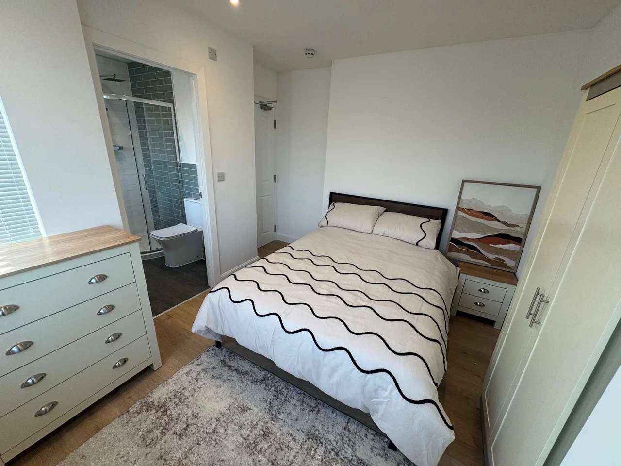 Room Ingram Road in Gillingham