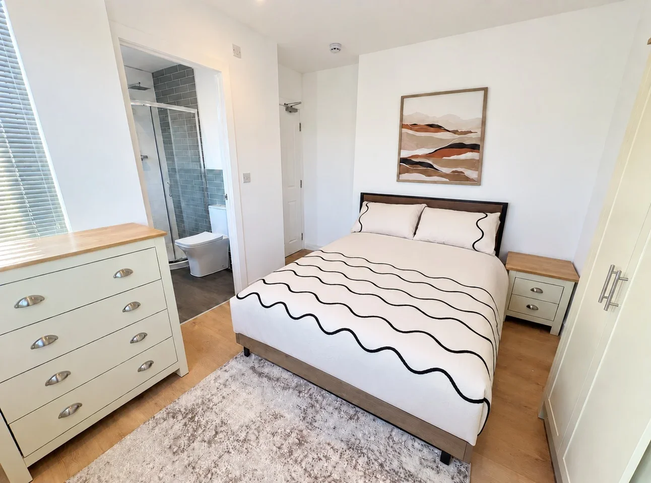 Room Ingram Road in Gillingham