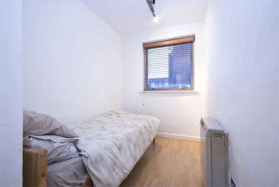 Flat Caledonian Road in Greater London