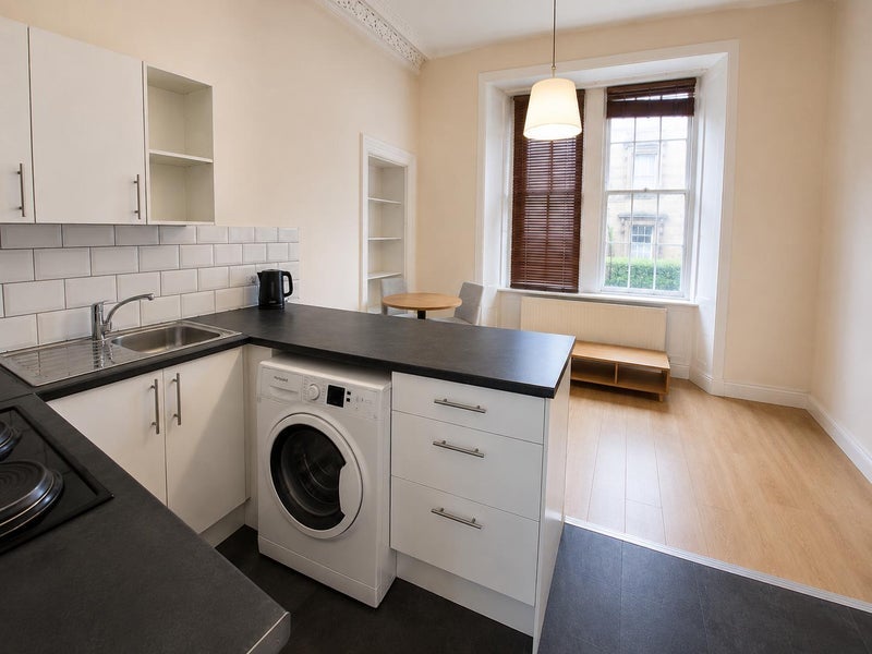Room Buccleuch Street in Glasgow