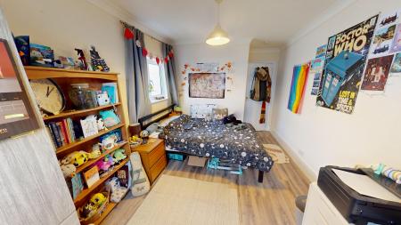 Room Bernard Road in Brighton