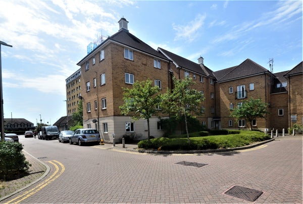 Flat Royal Crescent in London
