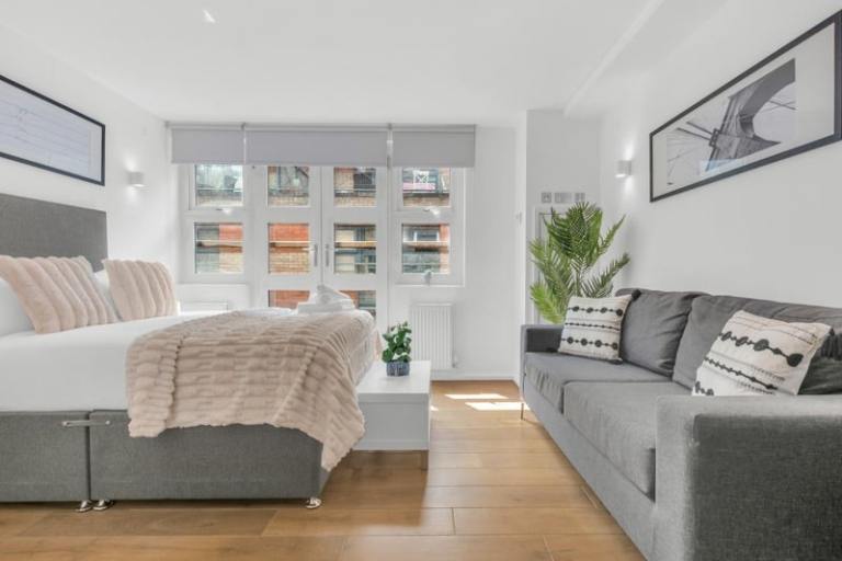 Flat Baynes Street in Greater London