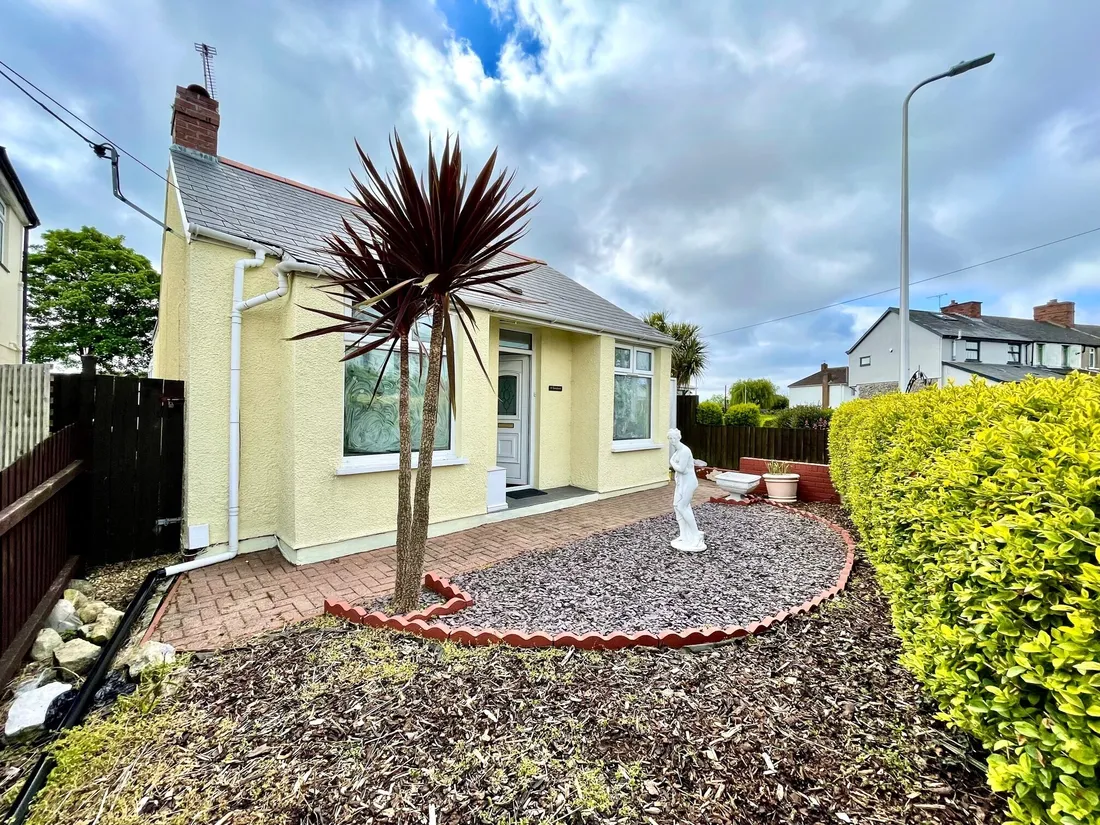 House Pencoedtre Road in Barry