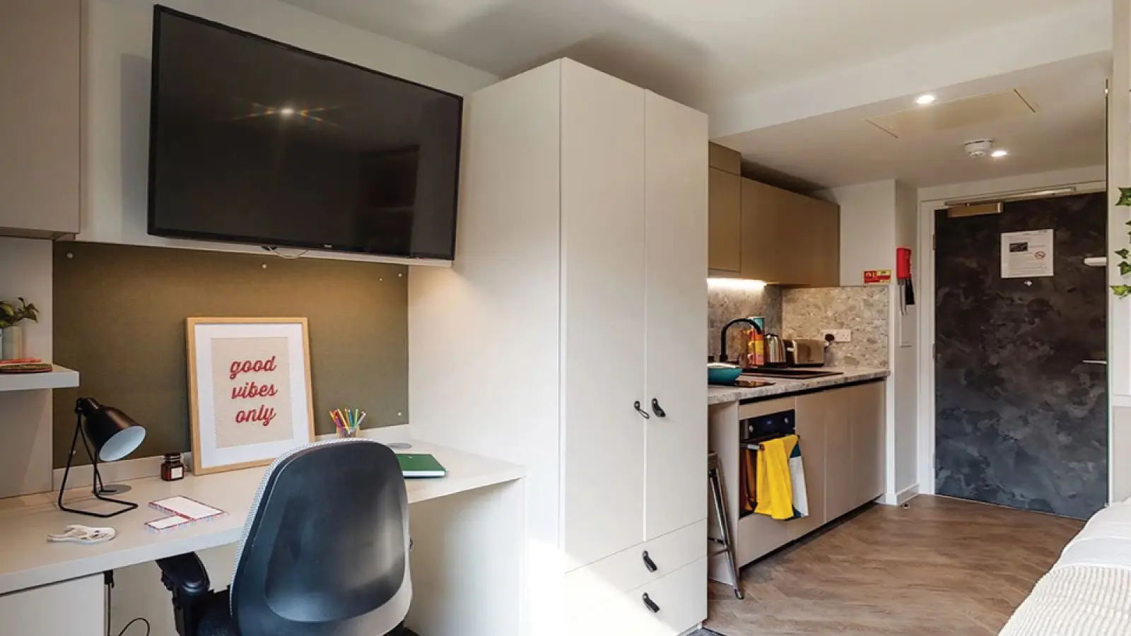 Flat Carlisle Lane in Greater London
