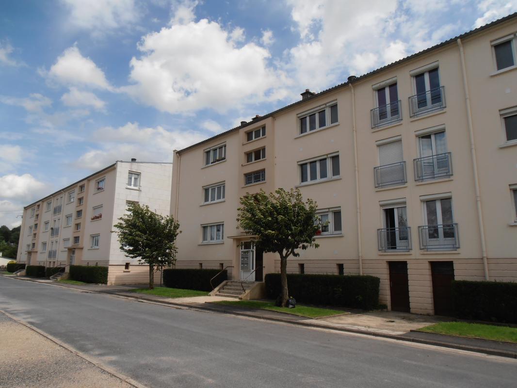 Flat Rue du 8 Mai 1945 in Signy-l'Abbaye