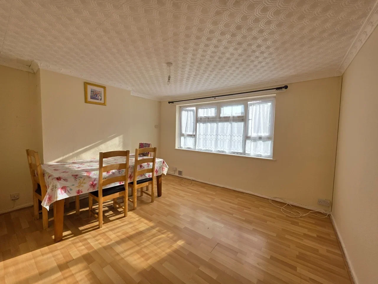 House Whipperley Way in Luton