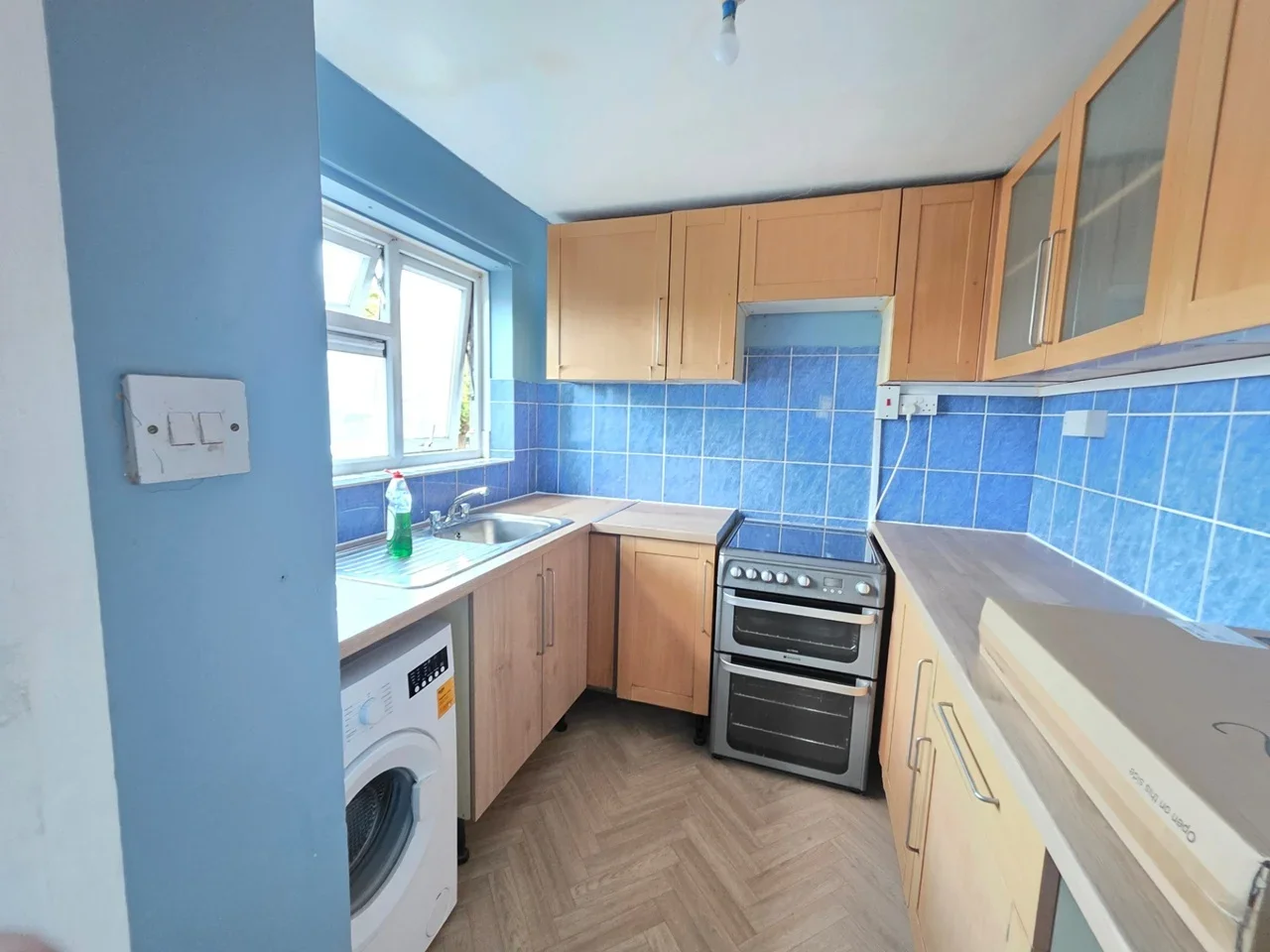 House Whipperley Way in Luton