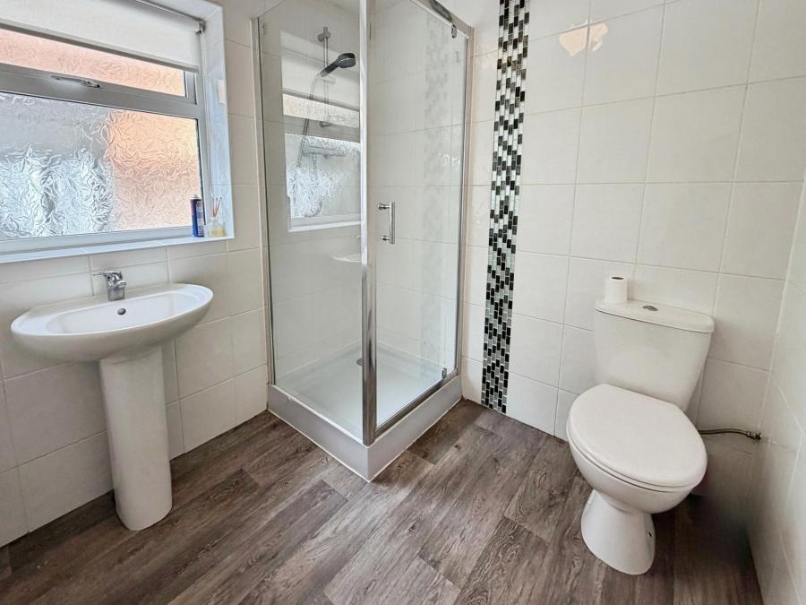 House Great Acre in Hindley