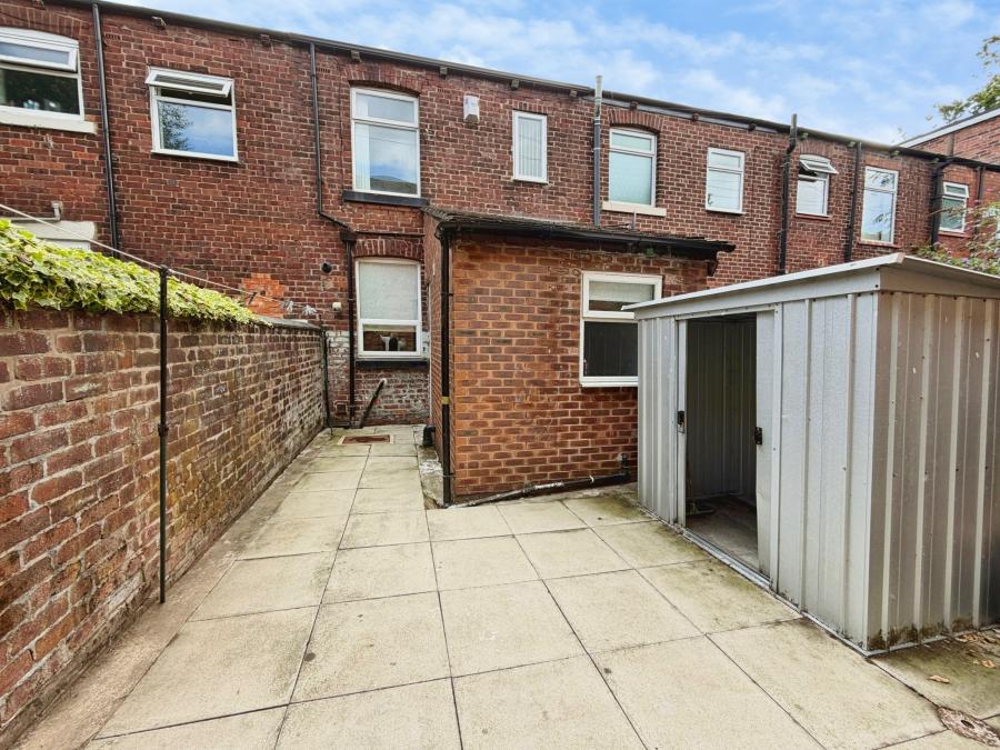 House Great Acre in Hindley