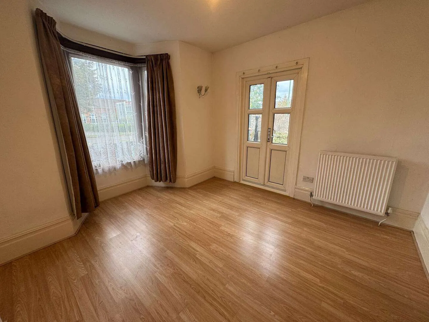 House Miskin Road in Dartford