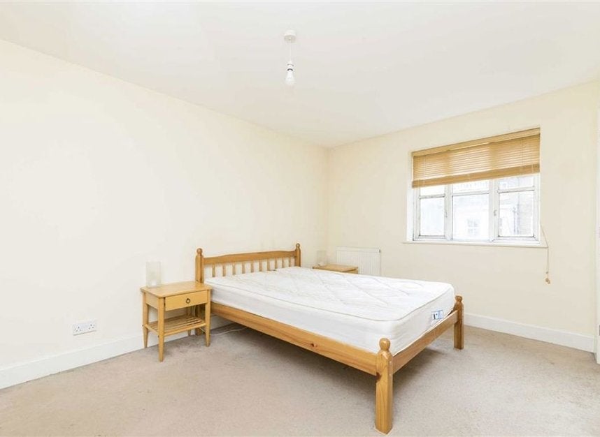 Flat Victory Place in Greater London