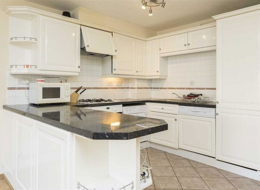 Flat Victory Place in Greater London