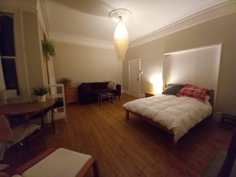 Room Chevening Road in Greater London