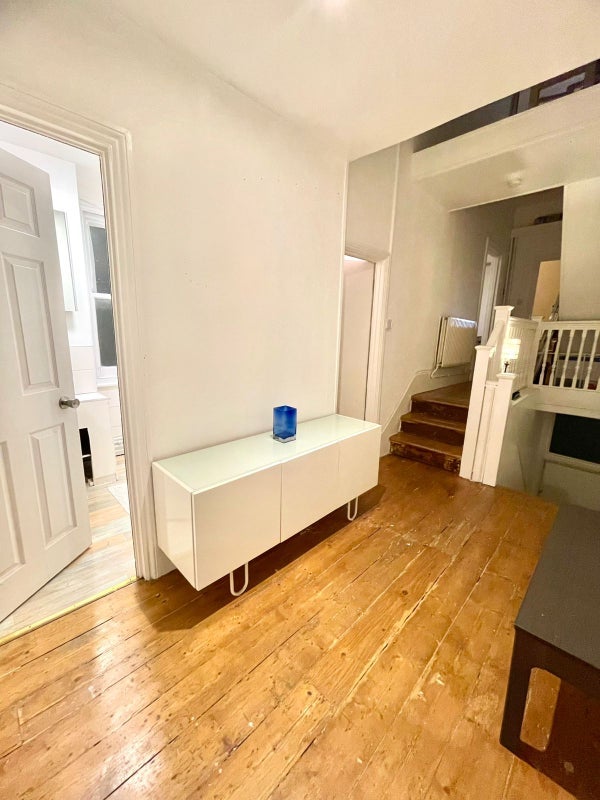 Room Chevening Road in Greater London